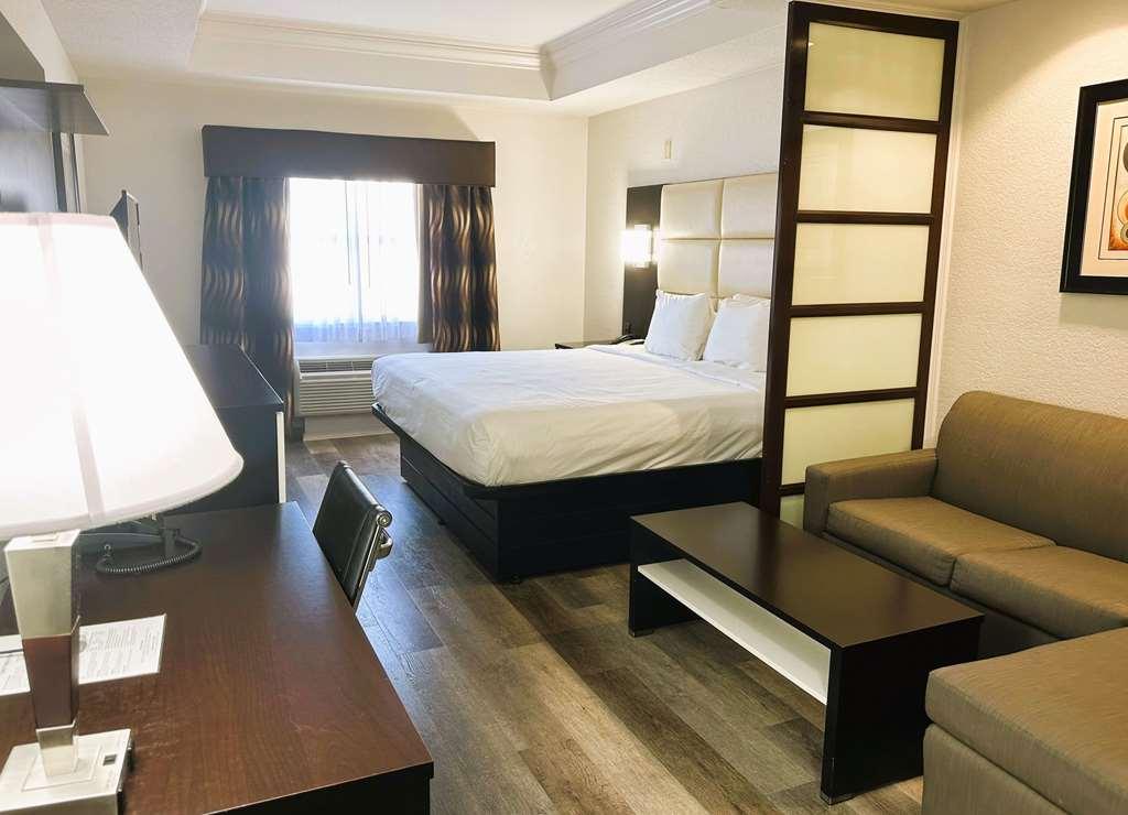 Best Western Plus Jfk Inn & Suites North Little Rock Room photo